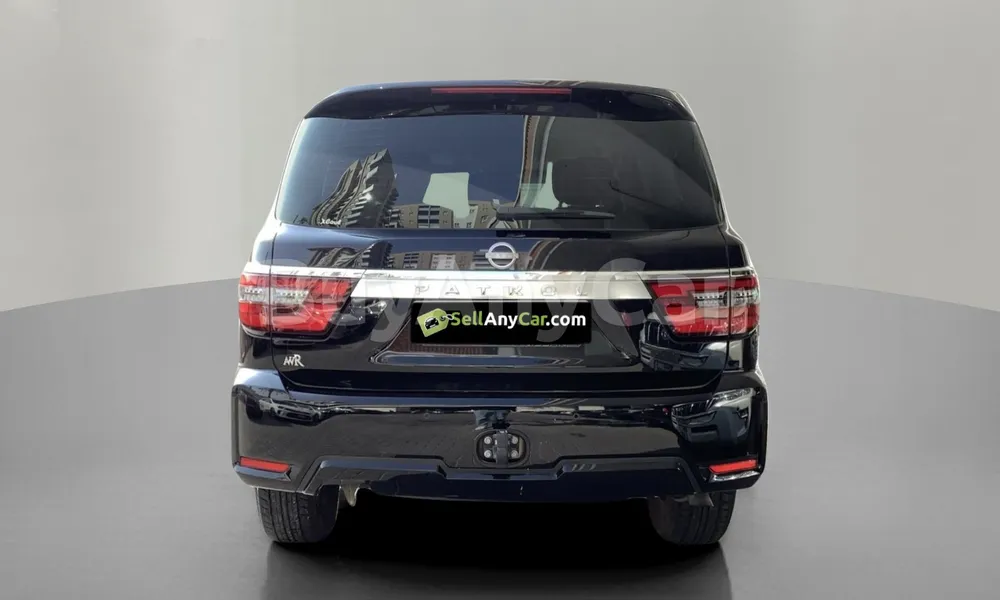 Vehicle photo 2