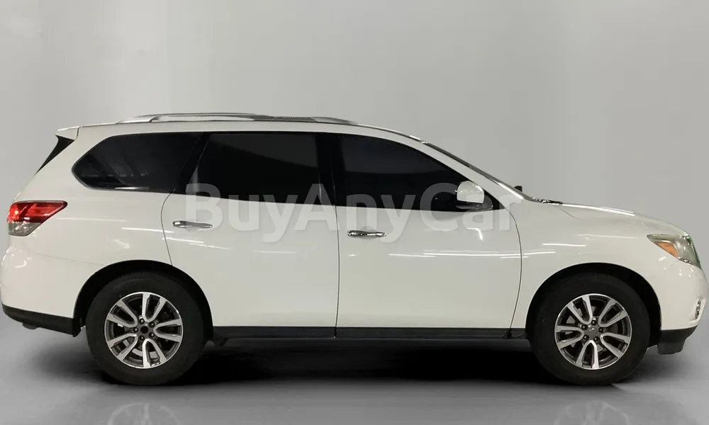 Vehicle photo 3