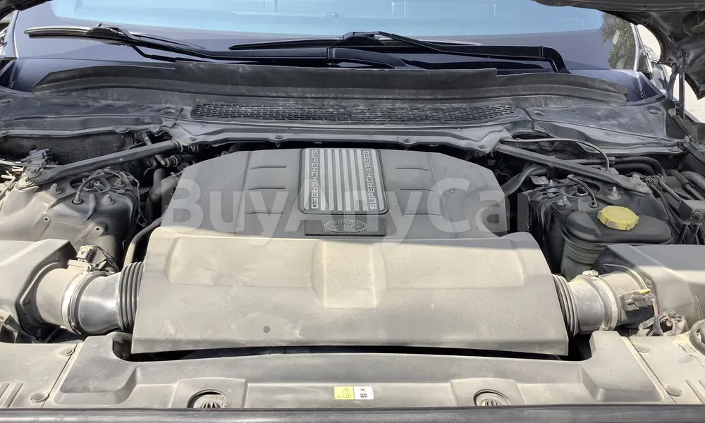 Vehicle photo 6