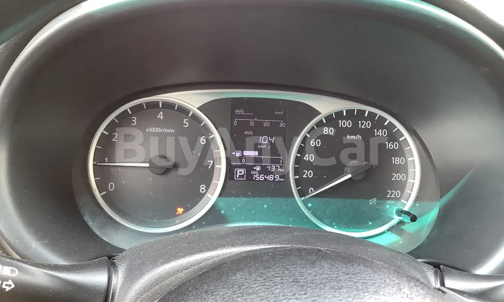 Vehicle photo 9