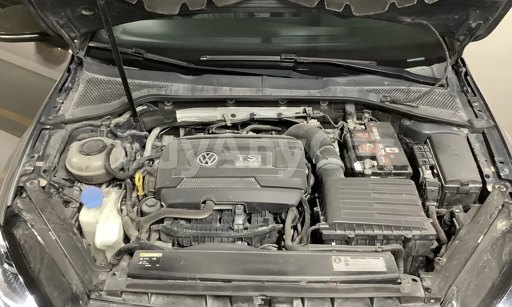 Vehicle photo 7