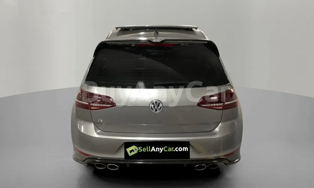 Vehicle photo 2