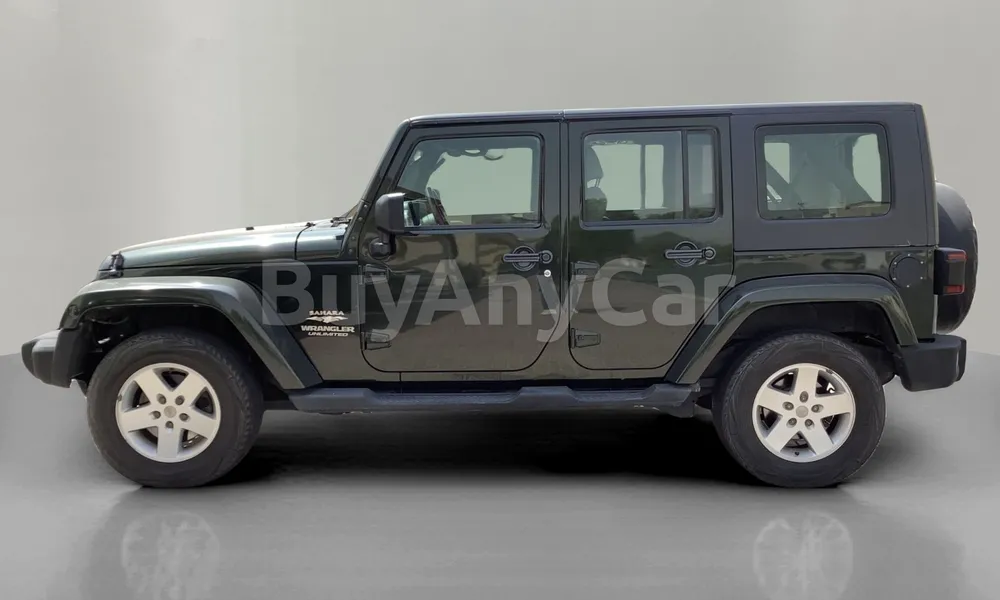 Vehicle photo 4
