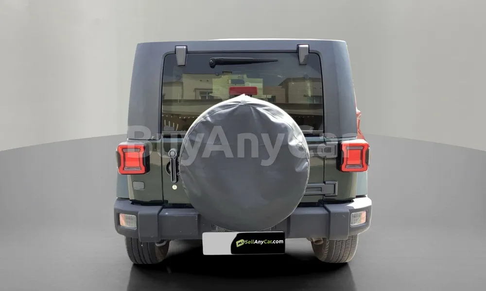 Vehicle photo 2