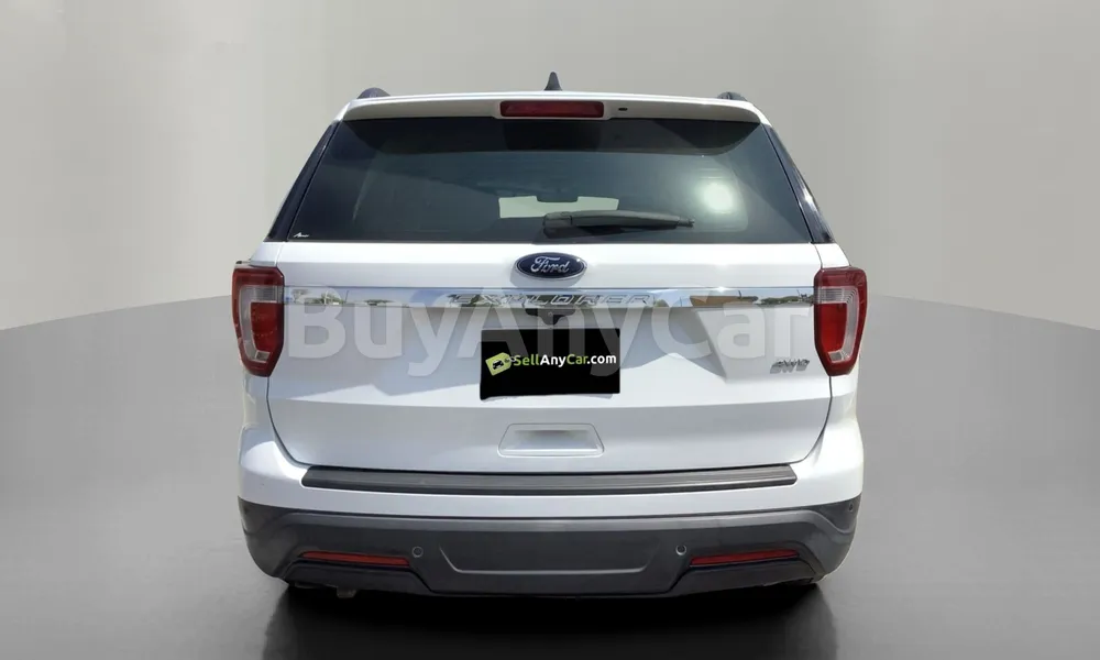 Vehicle photo 2