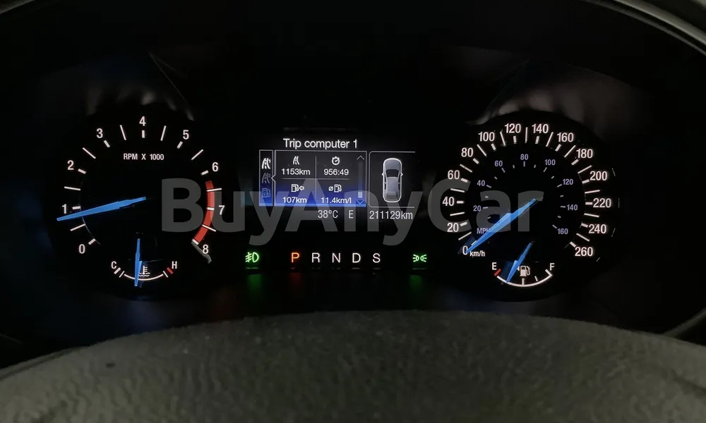 Vehicle photo 7