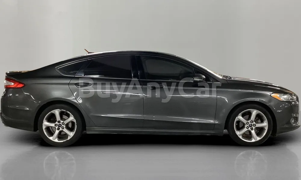 Vehicle photo 3
