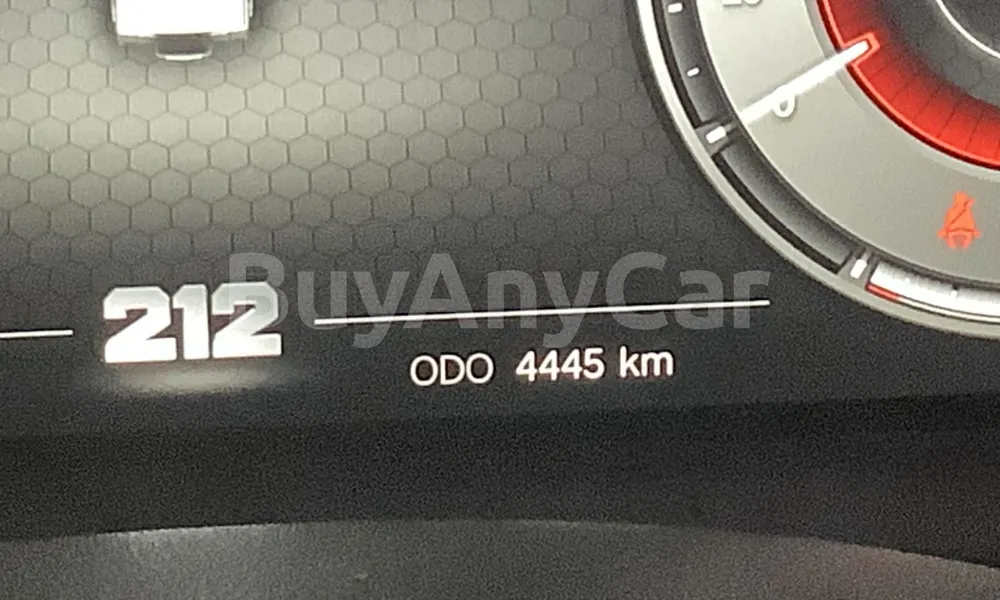 Vehicle photo 5