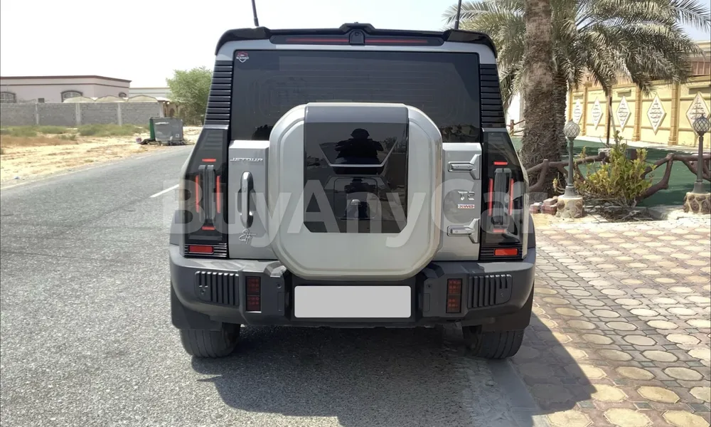 Vehicle photo 2
