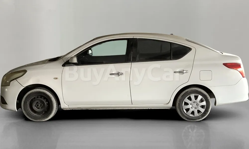 Vehicle photo 4