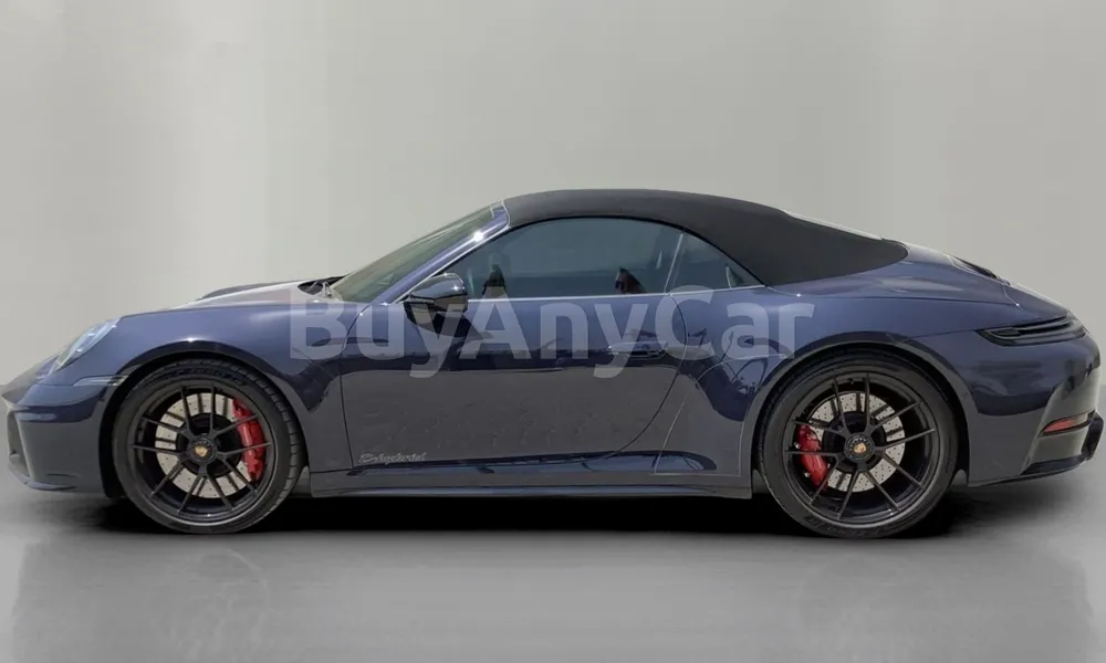 Vehicle photo 4