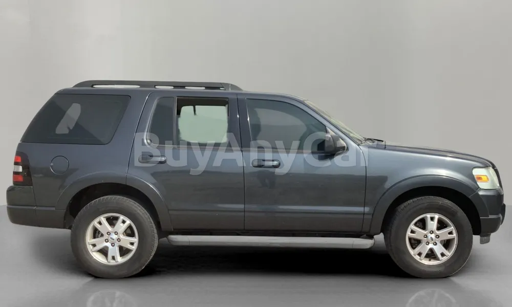Vehicle photo 3