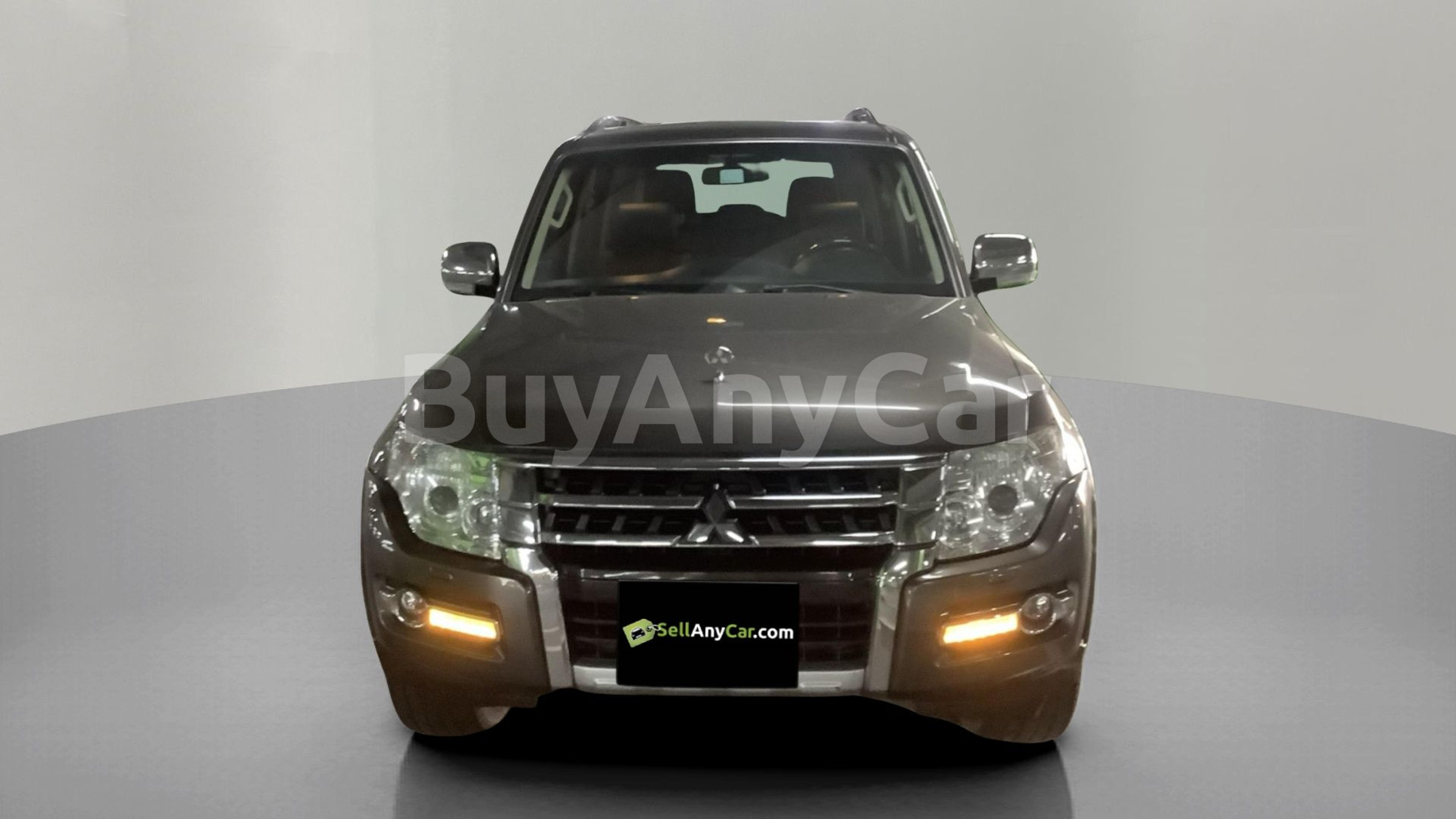 Mitsubishi Pajero 2016