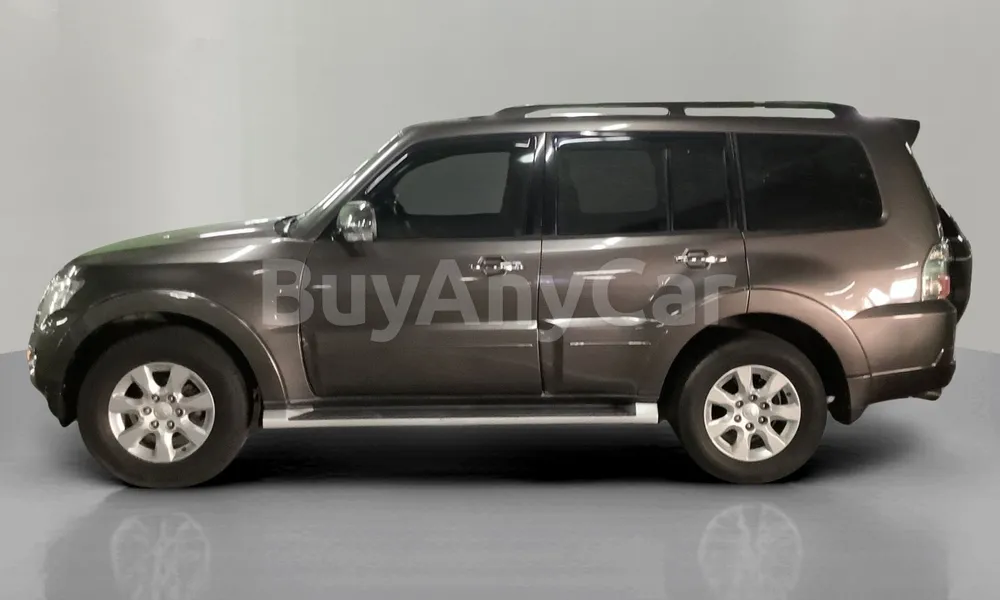 Vehicle photo 3