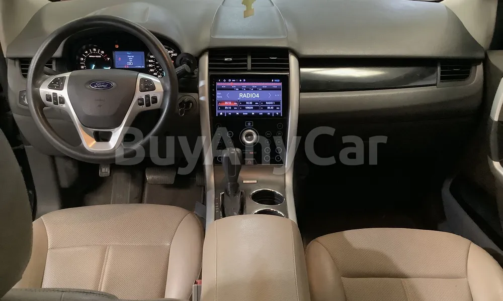 Vehicle photo 8