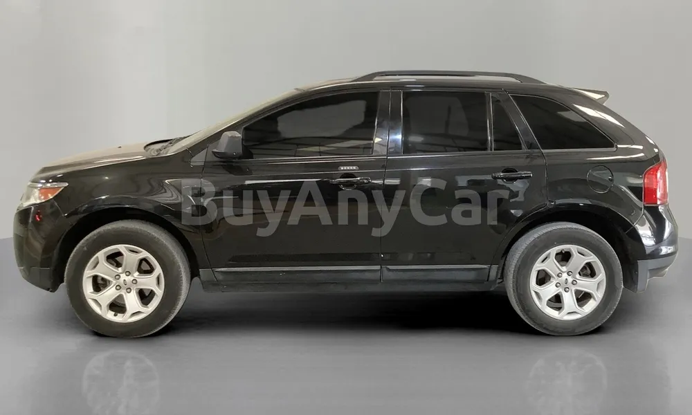 Vehicle photo 4