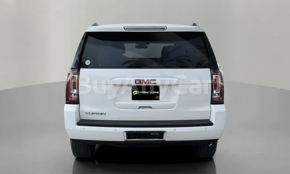 Vehicle photo 2