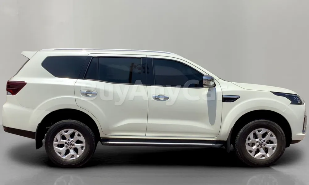 Vehicle photo 3