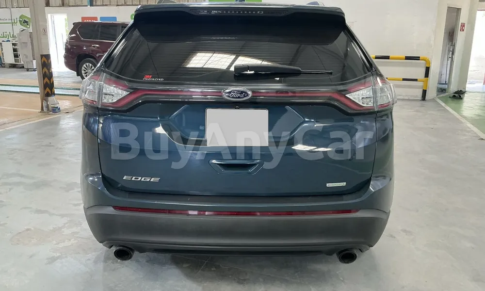 Vehicle photo 3