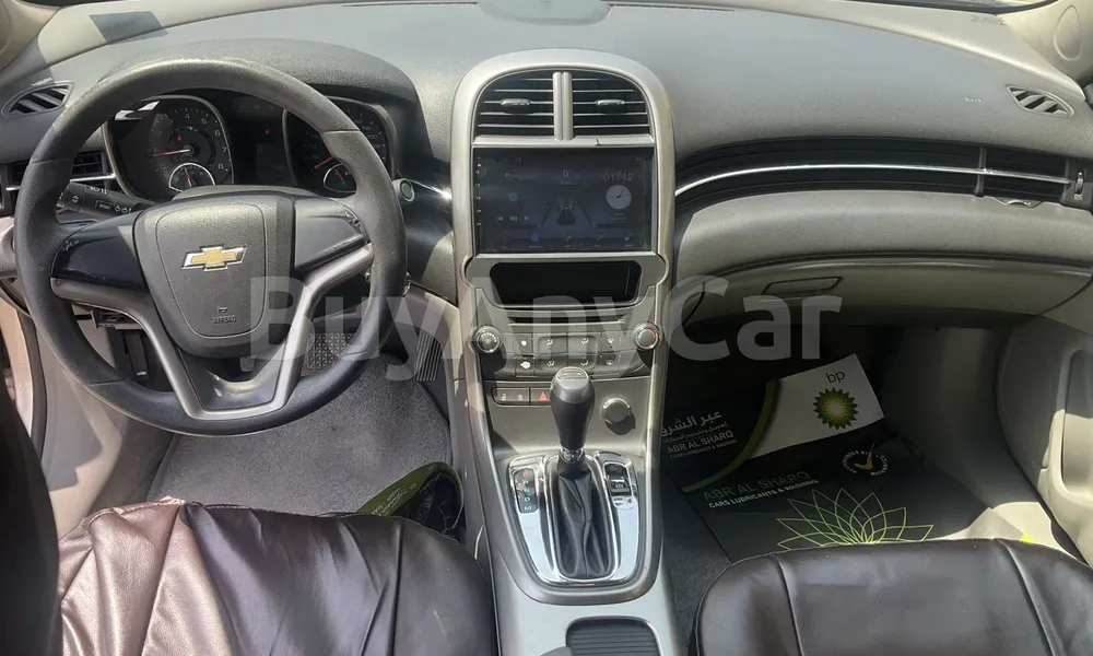 Vehicle photo 8