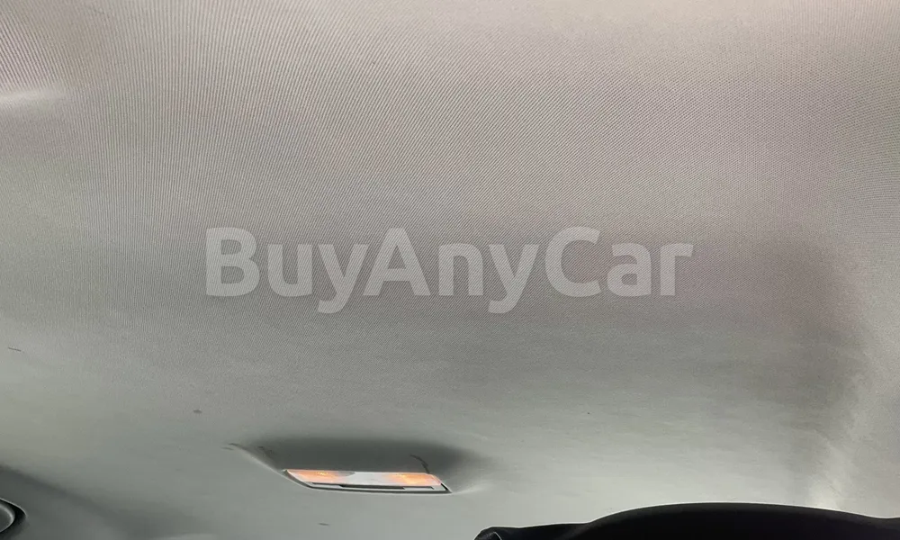 Vehicle photo 9