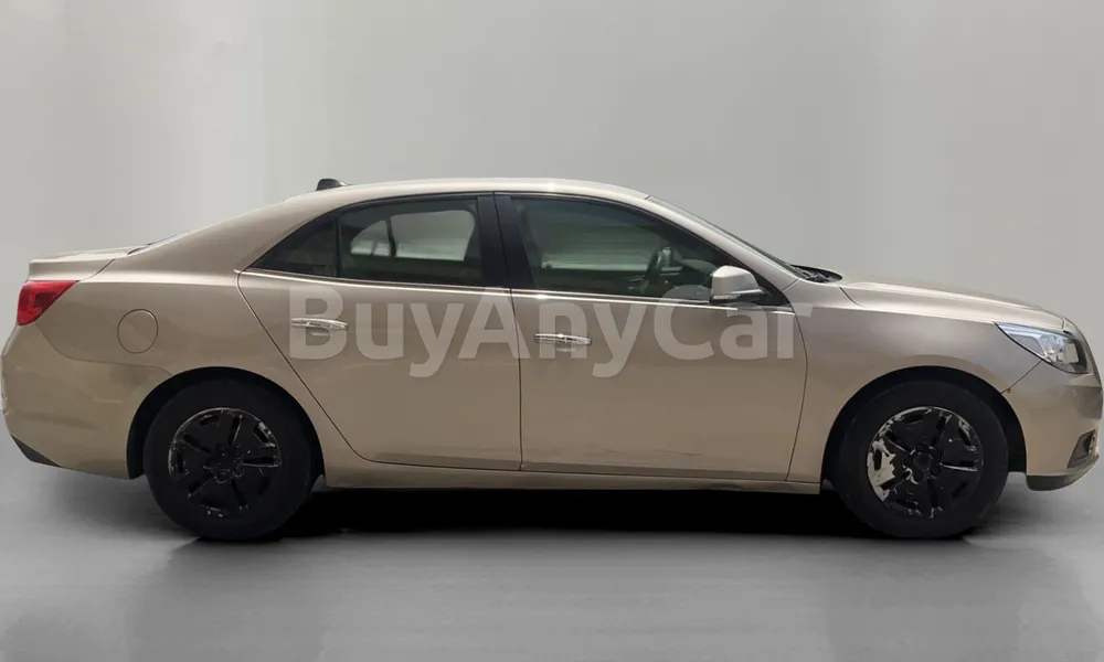 Vehicle photo 3