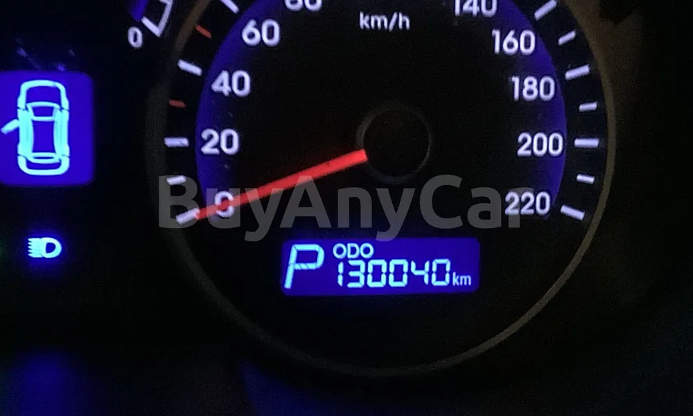 Vehicle photo 7
