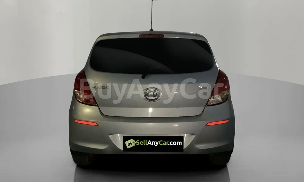 Vehicle photo 2