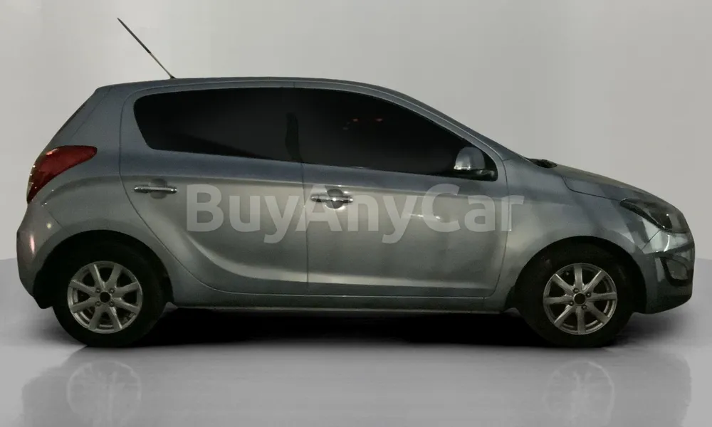 Vehicle photo 3