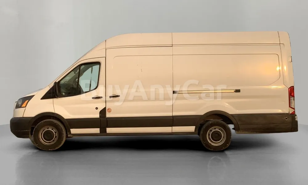 Vehicle photo 4