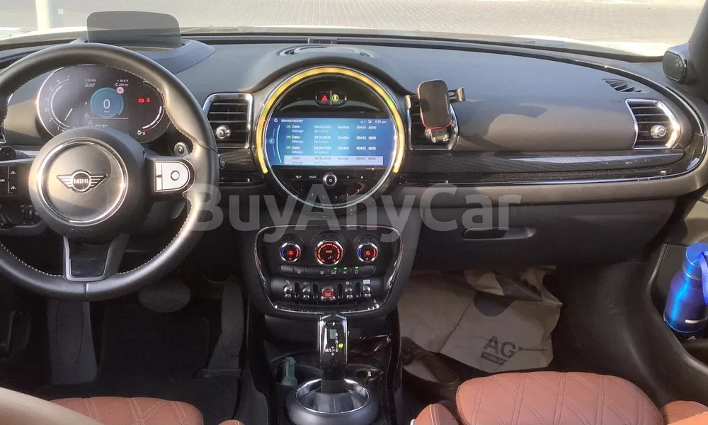Vehicle photo 7
