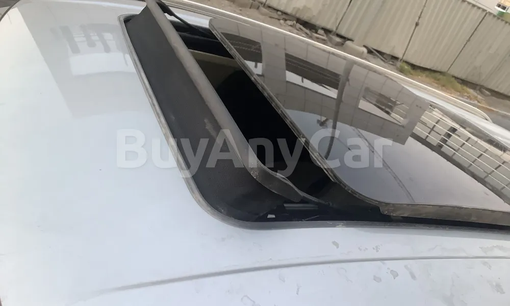 Vehicle photo 5