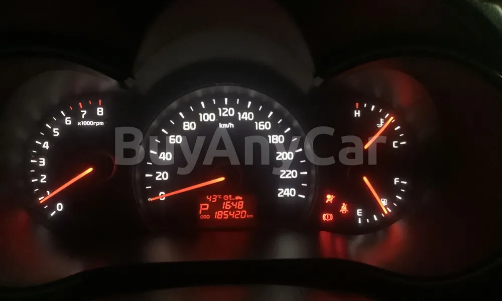 Vehicle photo 9