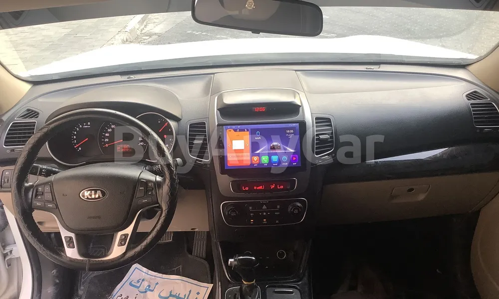 Vehicle photo 7