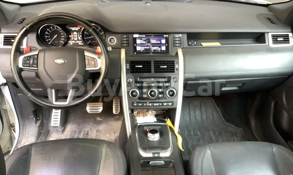 Vehicle photo 7