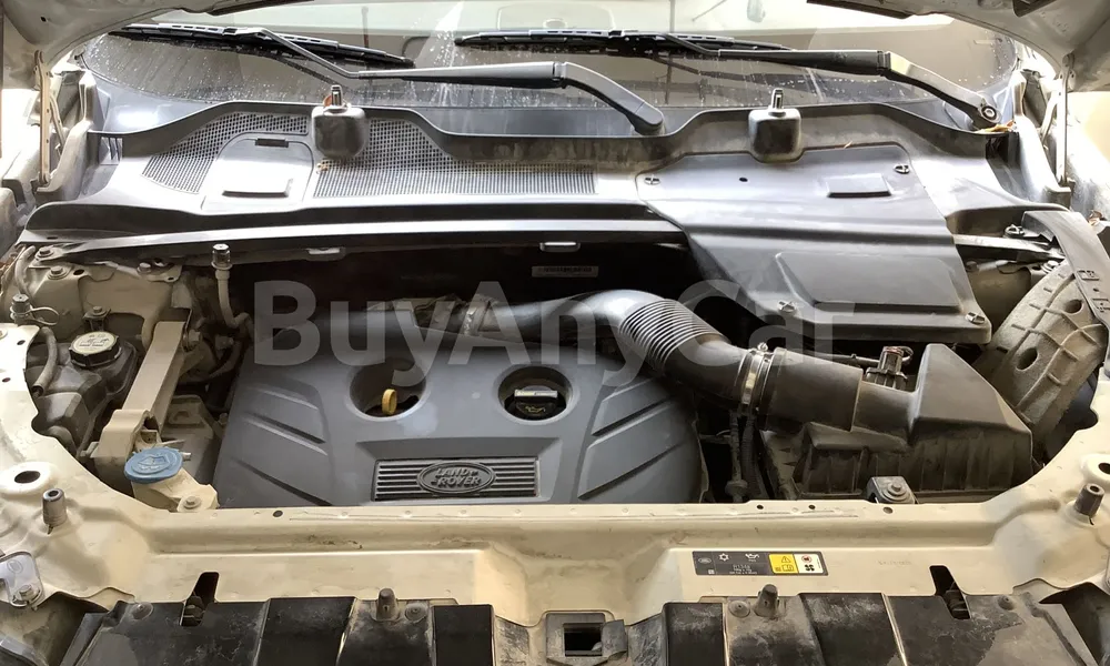Vehicle photo 6