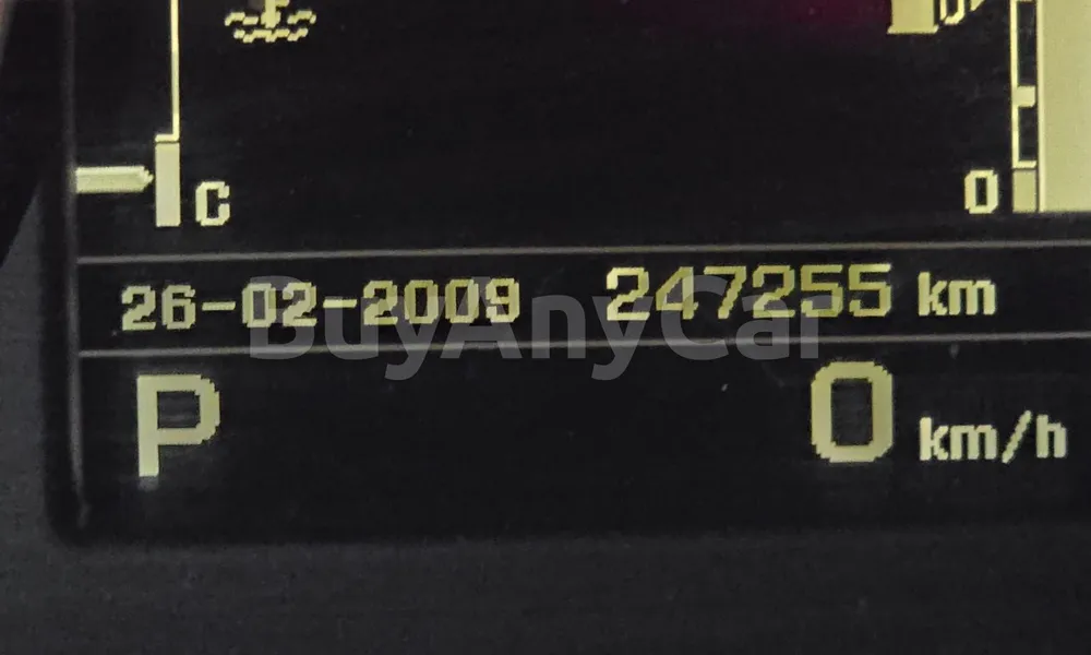 Vehicle photo 5