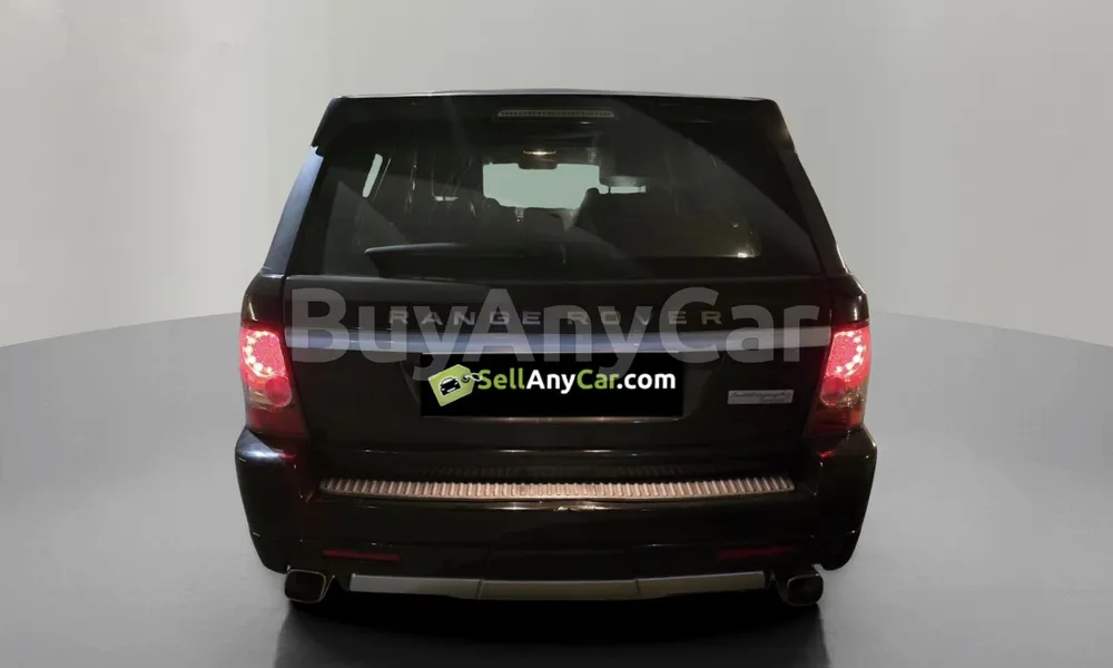 Vehicle photo 2