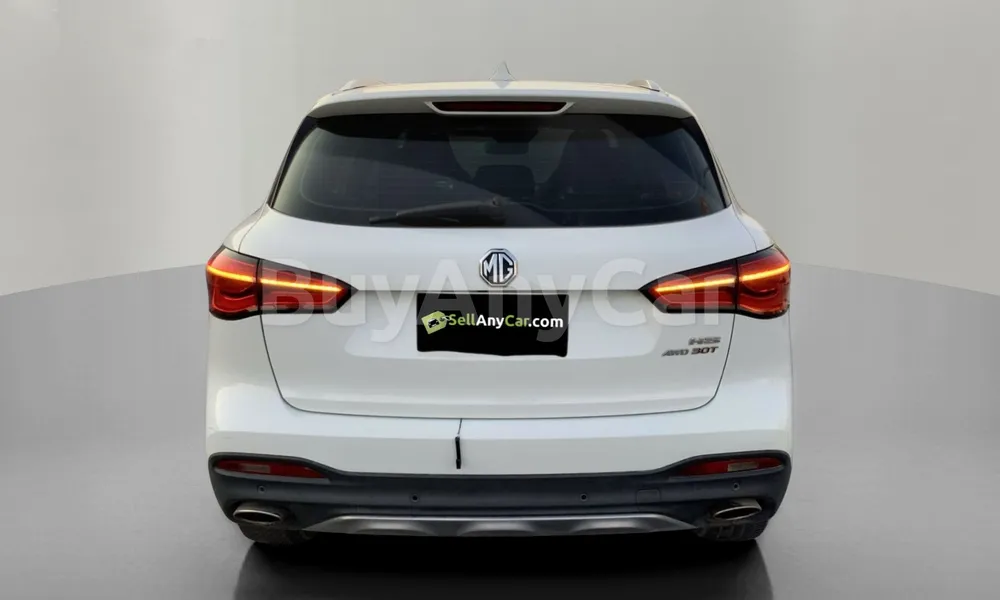 Vehicle photo 2