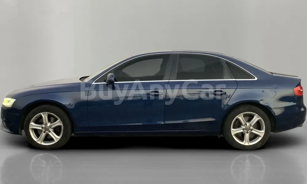 Vehicle photo 4