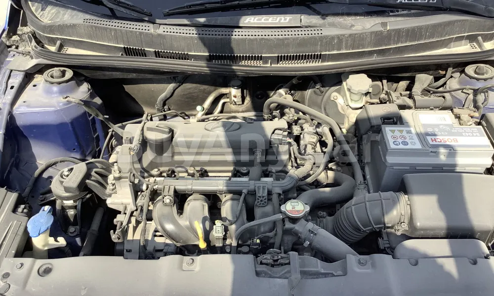 Vehicle photo 5