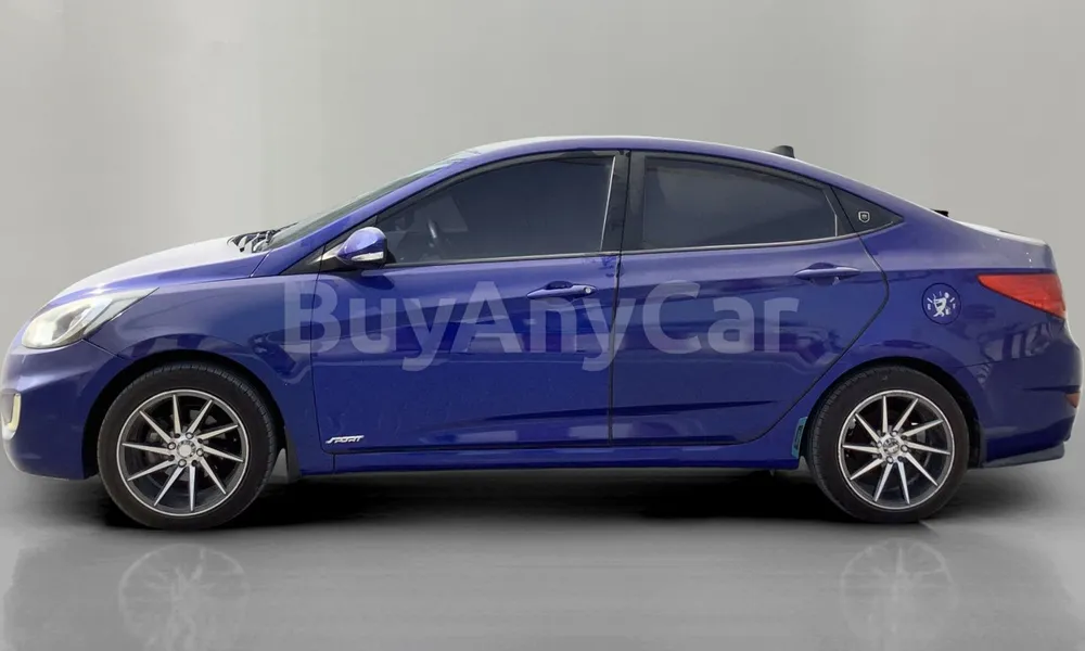 Vehicle photo 4