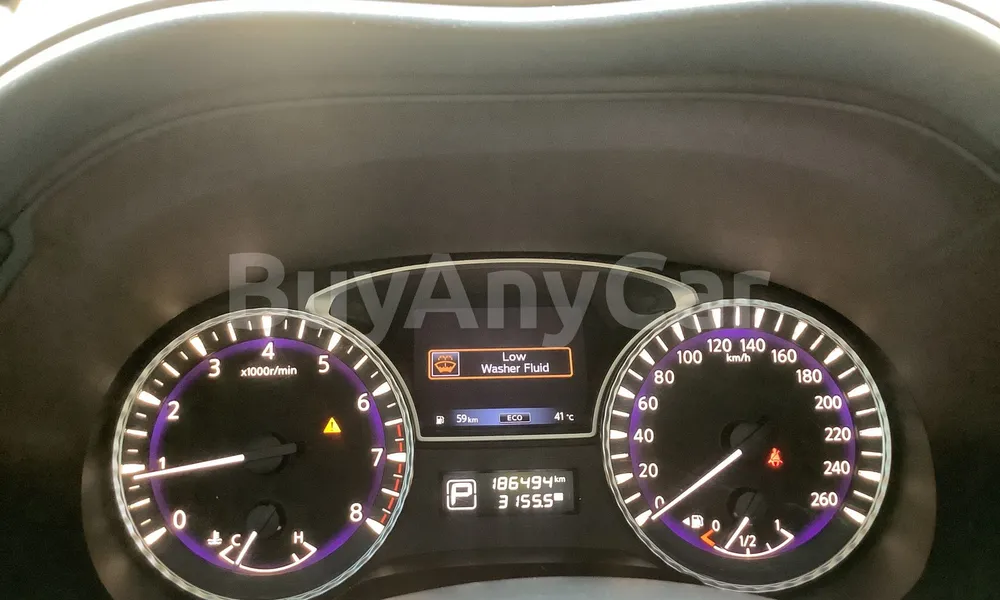 Vehicle photo 6