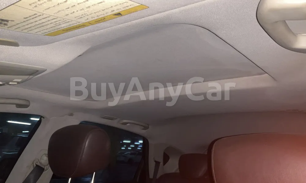 Vehicle photo 9