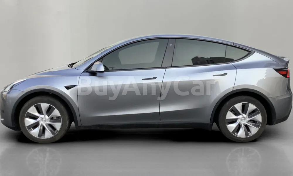 Vehicle photo 3