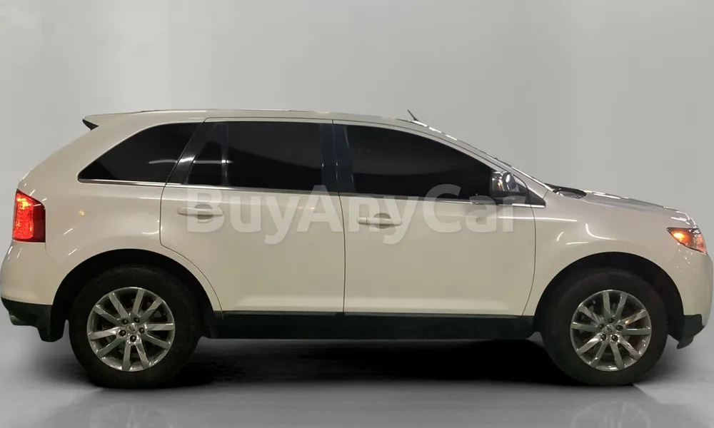 Vehicle photo 4