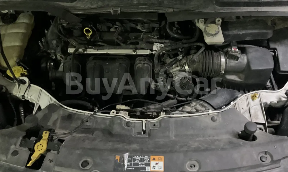 Vehicle photo 6