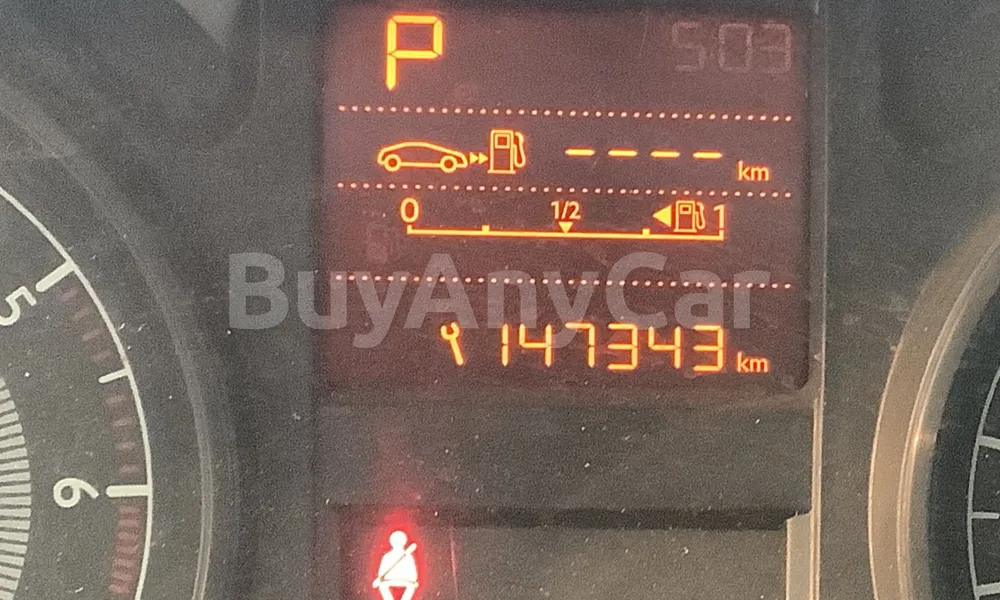 Vehicle photo 7