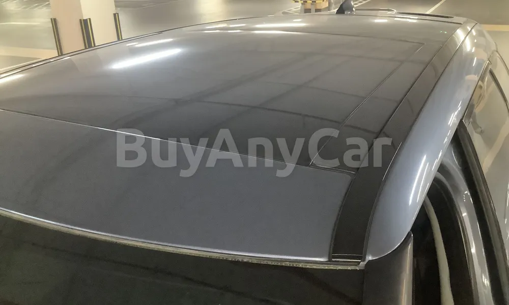 Vehicle photo 5