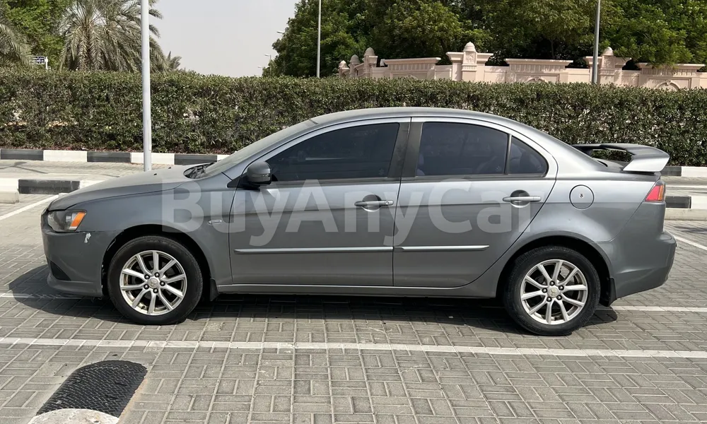 Vehicle photo 3